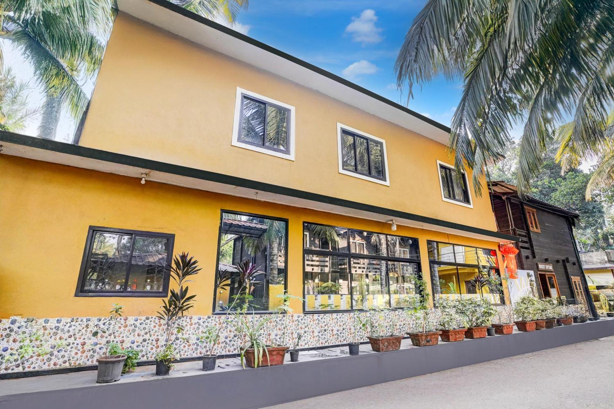 Super Townhouse Morjim Hotel Luaran gambar