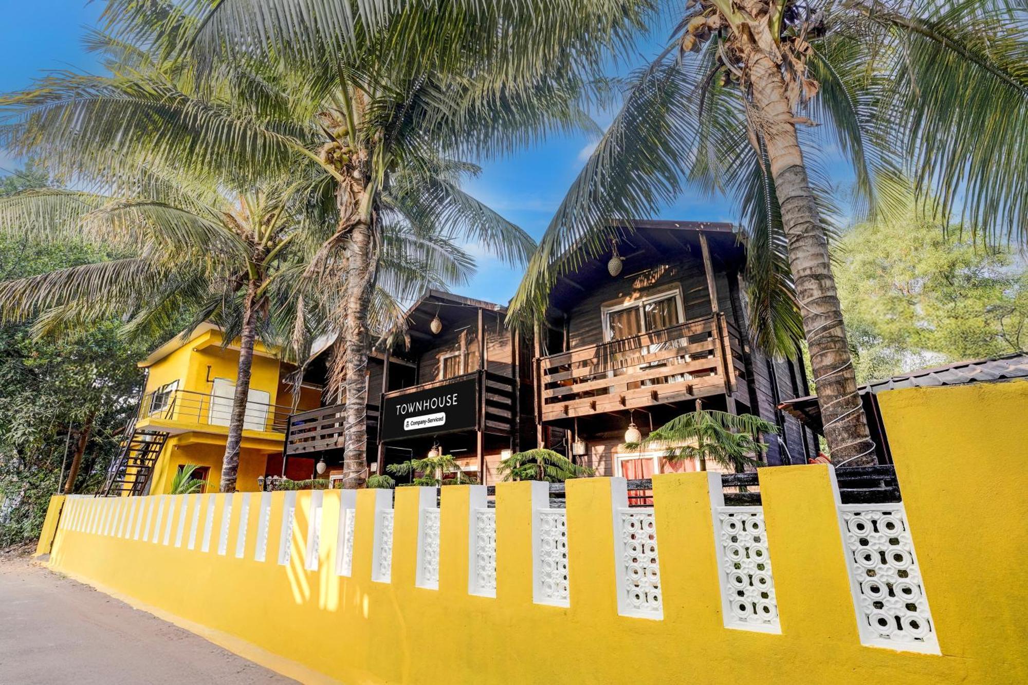 Super Townhouse Morjim Hotel Luaran gambar