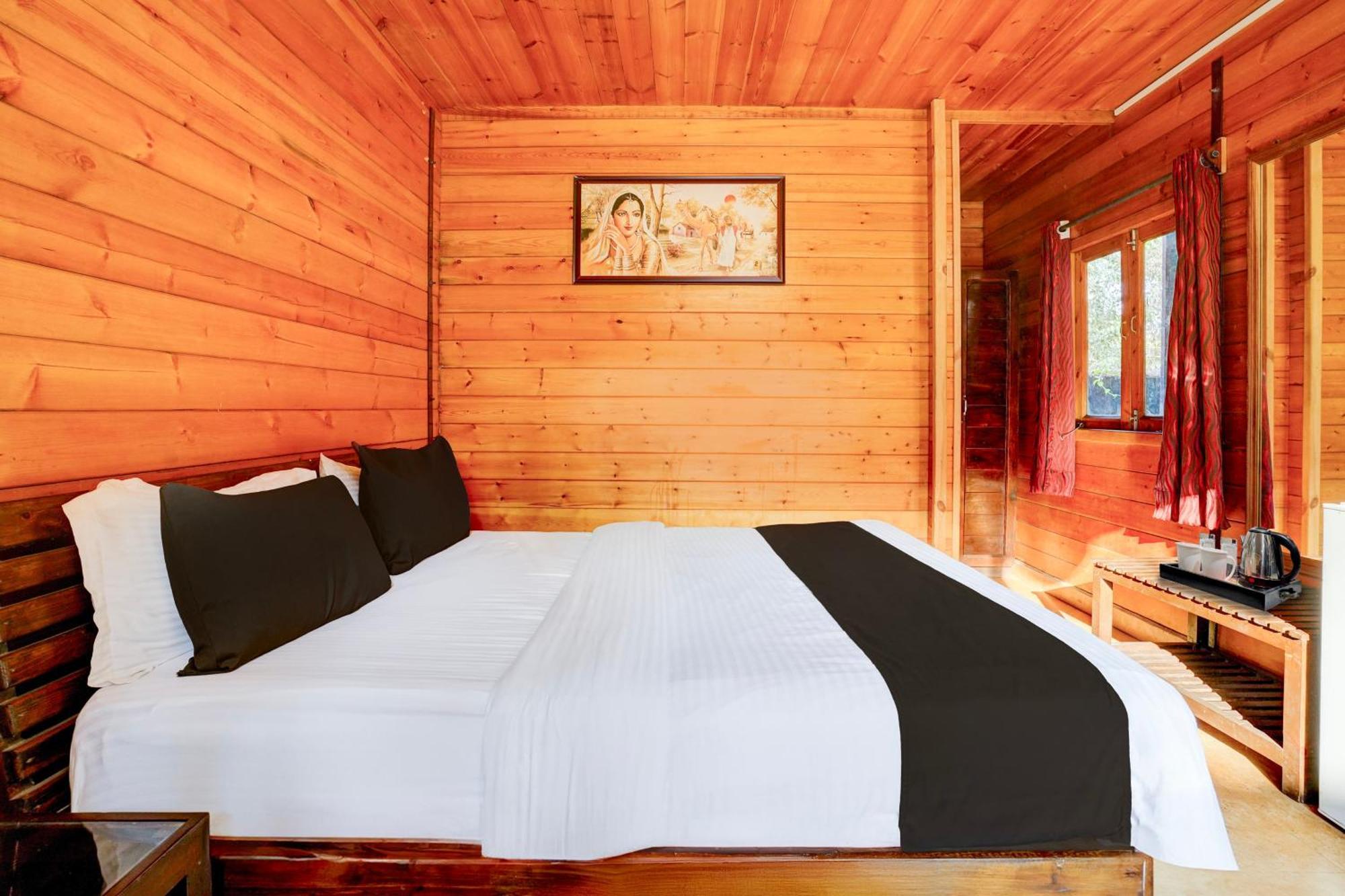 Super Townhouse Morjim Hotel Luaran gambar
