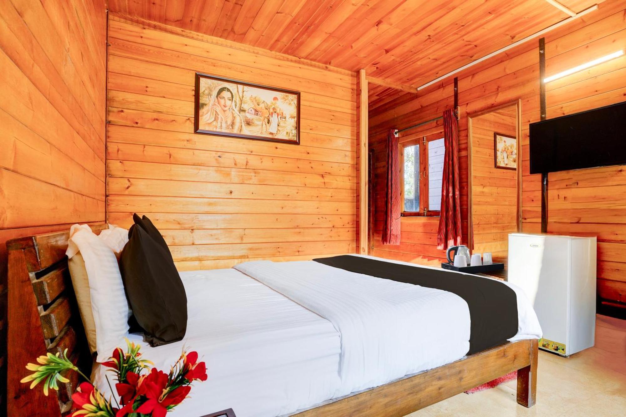 Super Townhouse Morjim Hotel Luaran gambar
