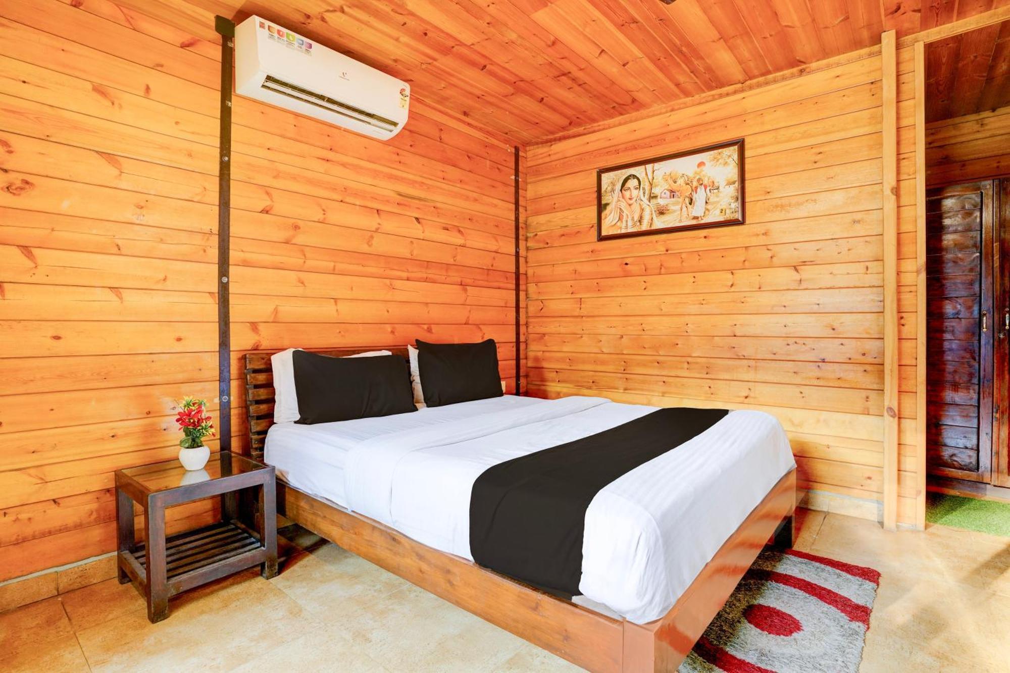 Super Townhouse Morjim Hotel Luaran gambar