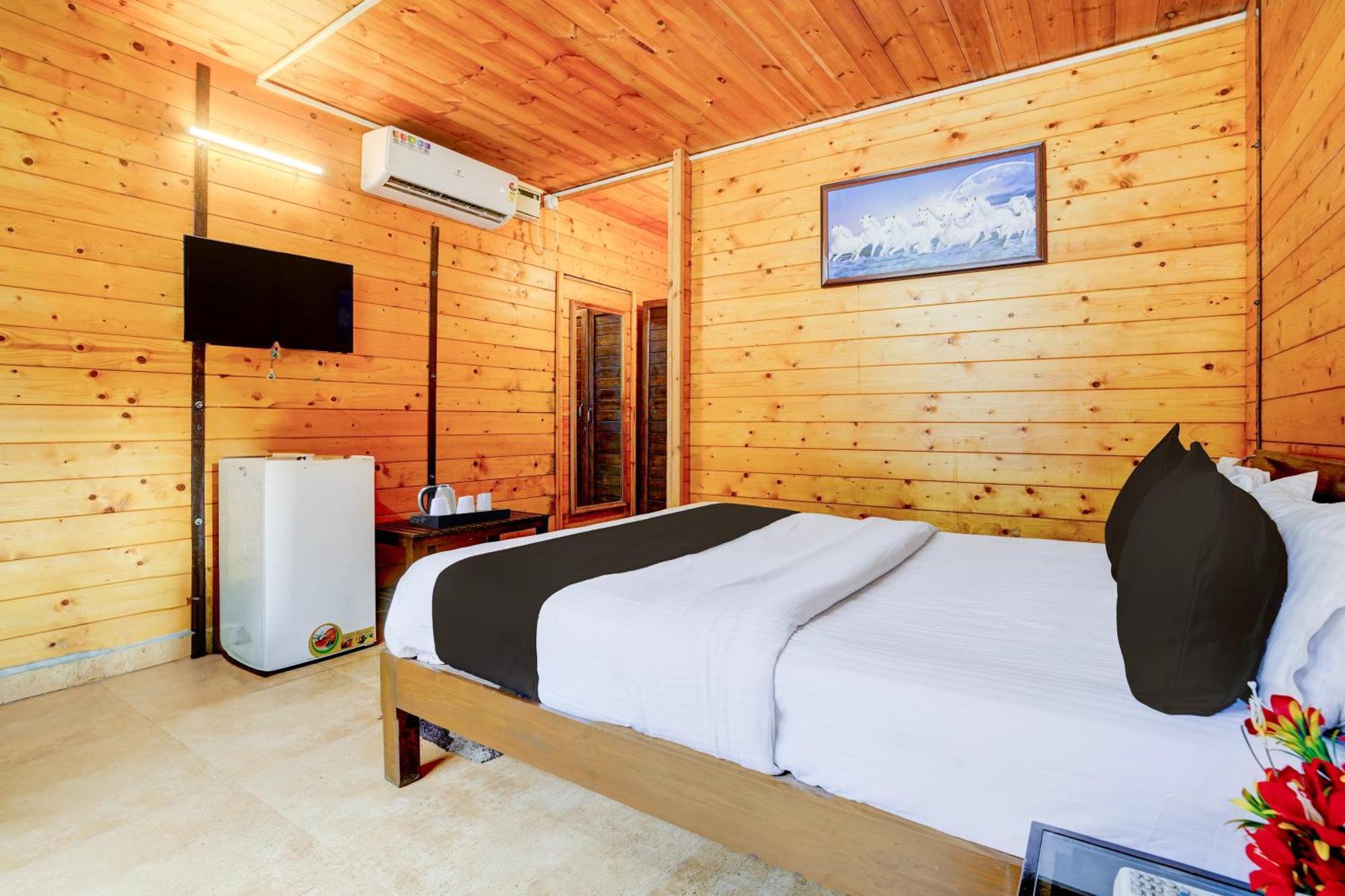 Super Townhouse Morjim Hotel Luaran gambar